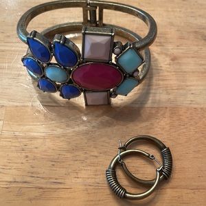 Cuff bracket and earrings